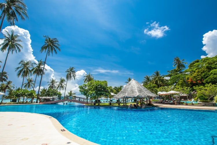 Infinity pool